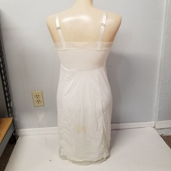 Dress Slip petite 34 cream or off white *lots of markers - Picture 6 of 7